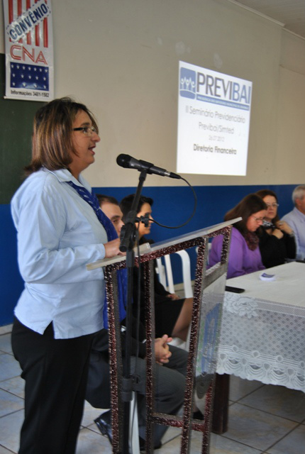 Segundo seminário sobre o Previbai é realizado no Simted de Amambai A vice-presidente do Simted de Amambai, Marli Charão. Foto: Moreira Produções.