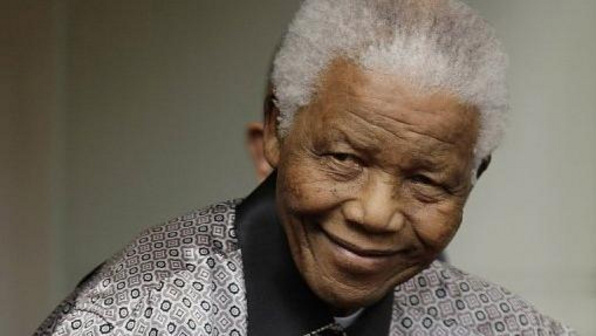 Internado desde sábado, Mandela responde bem a tratamento