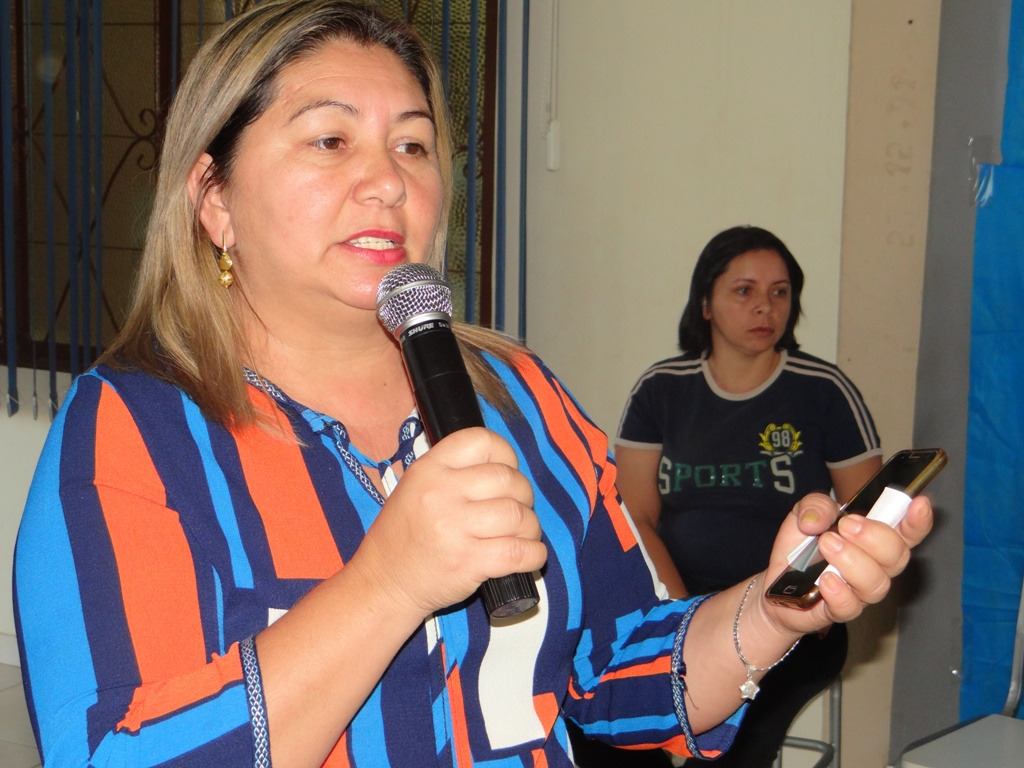 Vice-presidente do Simted de Amambai, professora Rozana Fernandes / Foto: Moreira Produções