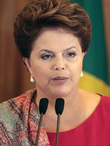 Não se deve "brincar à beira do precipício”, diz Dilma sobre crise internacional
