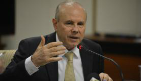 Mantega defende uso do Fundo Soberano do Brasil