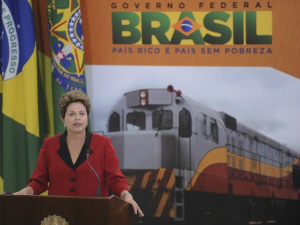 Com popularidade alta, Dilma começa 2013 com desafios na economia Com popularidade alta, Dilma começa 2013 com desafios na economia