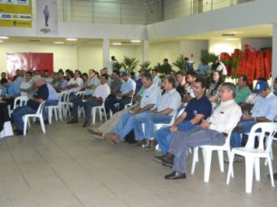 Acrissul e Embrapa Pantanal realizam 1º Fórum sobre a nova pecuária de MS Público durante 1º Fórum da nova pecuária de MS