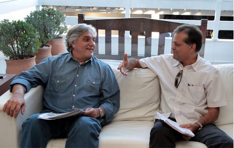 Delcídio apoia projeto de reeleição de Chico Maia Delcídio apoia projeto de reeleição de Chico Maia