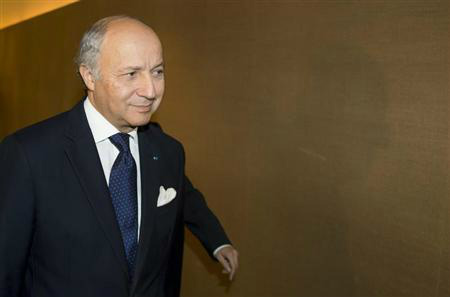 Chanceler francês, Laurent Fabius, ao chegar para reunião durante o terceiro dia das conversas sobre questões nucleares, em Genebra.