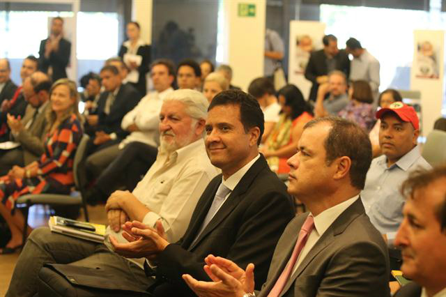 Presidente da OAB/MS participa de ações pela Reforma Política em Brasília Presidente da OAB/MS participa de ações pela Reforma Política em Brasília