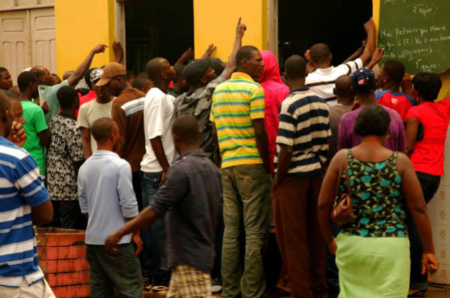 Brasil limita concessão de visto de permanência para haitianos Brasil limita concessão de visto de permanência para haitianos