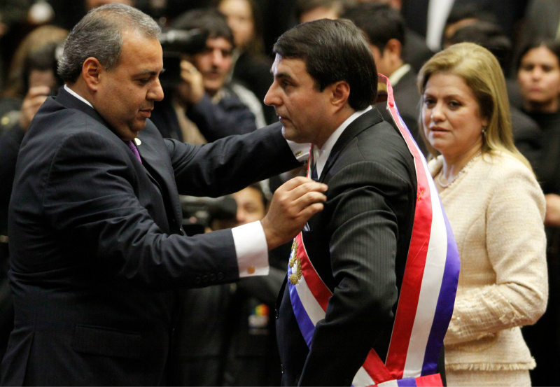 Novo presidente do Paraguai pede que parlamentares aprovem pacote econômico