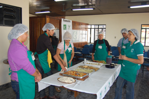 Curso de aproveitamento do milho verde, ministrado no Sindicato Rural de Amambai pela equipe do Senar. Foto: Moreira Produções.