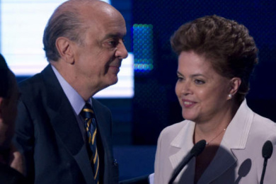 Datafolha aponta menos indecisos e confirma vantagem de 12 pontos de Dilma Datafolha aponta menos indecisos e confirma vantagem de 12 pontos de Dilma