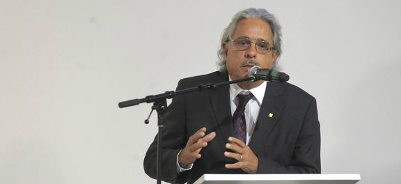Fiocruz confirma presença do vírus zika em amostras de saliva e urina Fiocruz confirma presença do vírus zika em amostras de saliva e urina