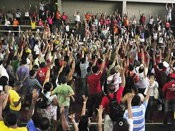No 64º dia de greve, governo do Mato Grosso apresenta novo documento aos educado