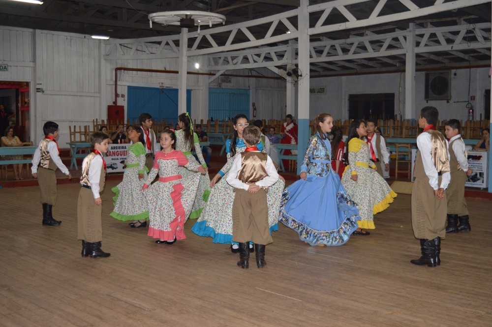 A Invernada Mirim realizou apresentações / Foto: Moreira Produções