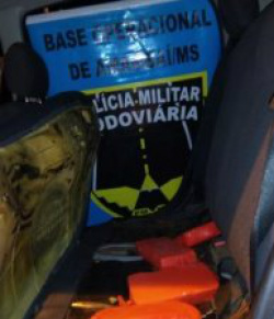 Cocaína foi apreendida no carro / Foto: Divulgação