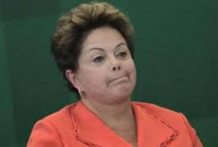Ação para investigar Dilma por compra de refinaria é "eleitoral", diz Cardozo Ação para investigar Dilma por compra de refinaria é "eleitoral", diz Cardozo
