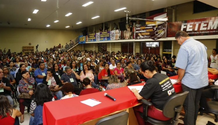 Plenária inicial feita pela Fetems, que encabeçou o movimento. (Foto: Marcos Ermínio | Midiamax)