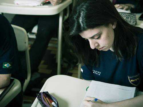 TRF decide que alunos só verão redações do Enem em fevereiro