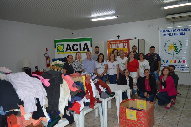 Acia arrecada mais de 2 mil peças de roupas na Campanha do Agasalho 2019 A entrega aconteceu na sede da Acia na tarde dessa sexta-feira (31) / Foto: Moreira Produções