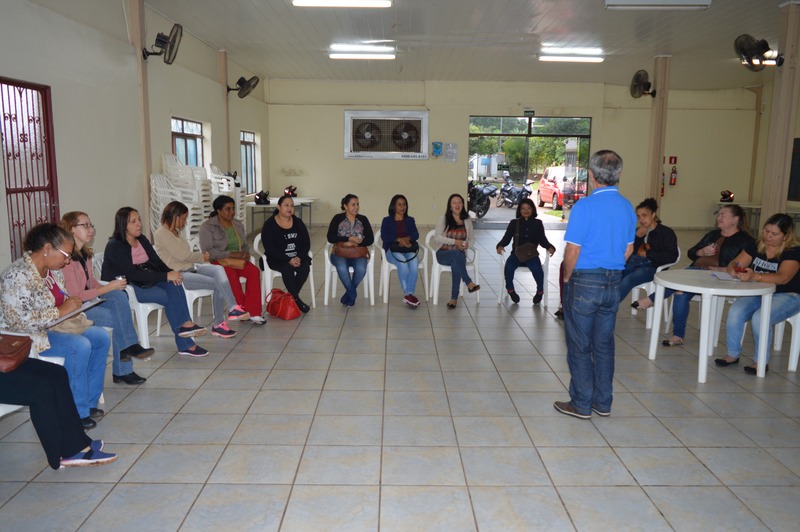 A Assembleia aconteceu na sede do Simted / Foto: Moreira Produções