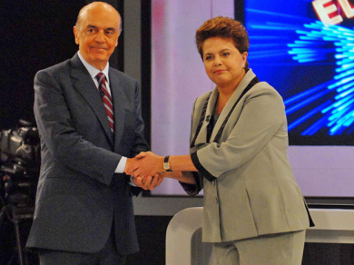 Debate na TV Globo reúne os dois candidatos à Presidência