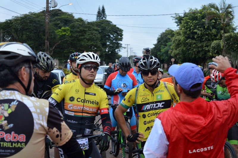 1ª Etapa do Campeonato Municipal de MTB aconteceu em Amambai nesse domingo (2) 28 ciclistas participaram do evento / Foto: Moreira Produções