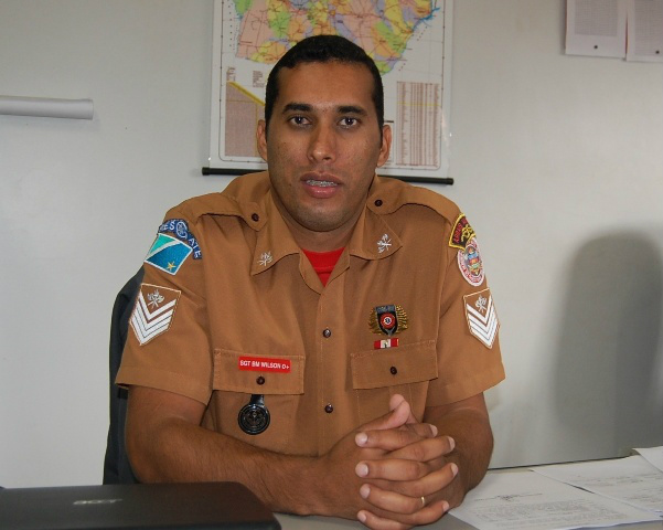 Sub Comandante do Quartel dos Bombeiros de Amambai, Sargento Wilson Vicente Ferreira.