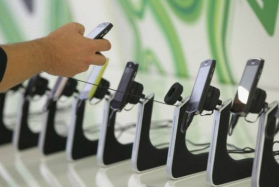 Brasil está acima da média nas compras online via smartphones Brasil está acima da média nas compras online via smartphones