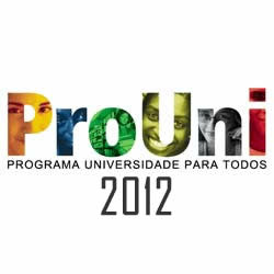 ProUni já tem meio milhão de inscritos para disputar 195 mil bolsas de estudo ProUni já tem meio milhão de inscritos para disputar 195 mil bolsas de estudo