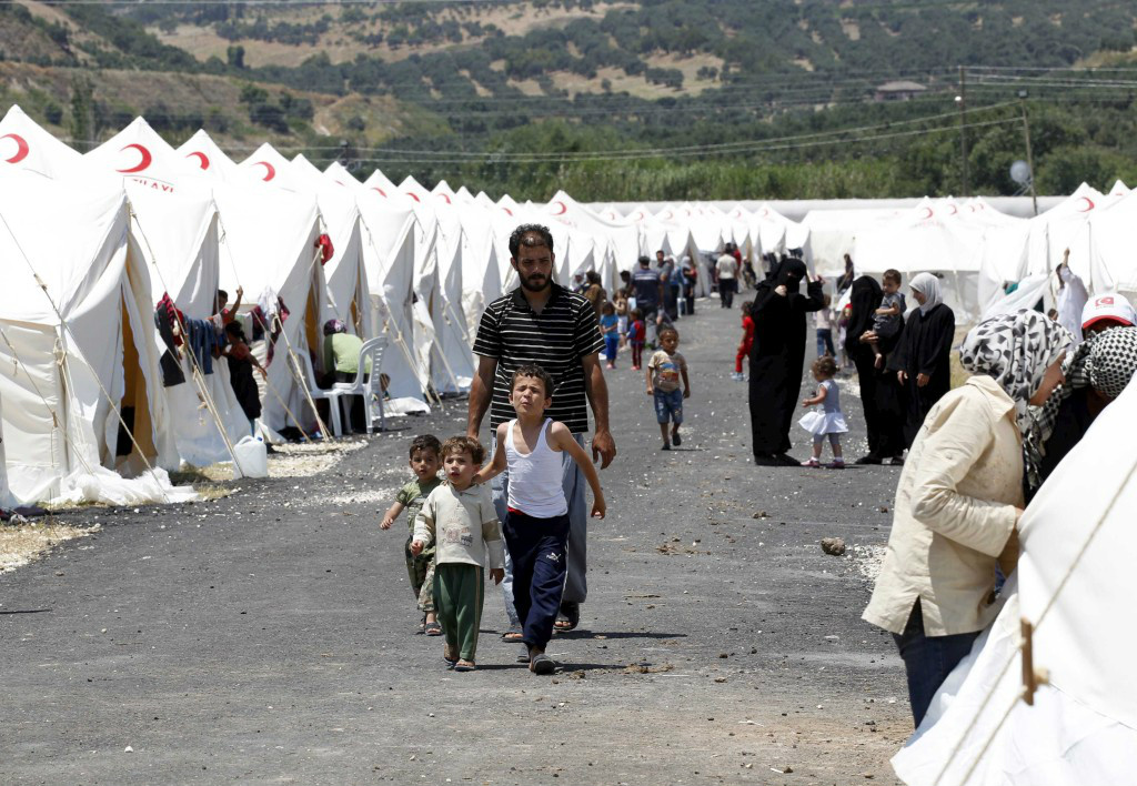 Síria: mais de 45 mil refugiados estão na fronteira com a Turquia