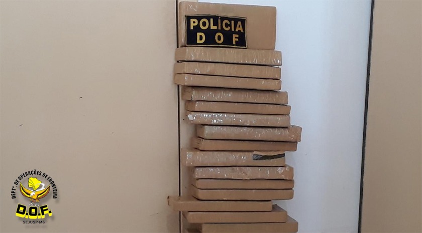 Caminhão com quase três toneladas de droga foi apreendido pelo DOF Caminhão com quase três toneladas de droga foi apreendido pelo DOF
