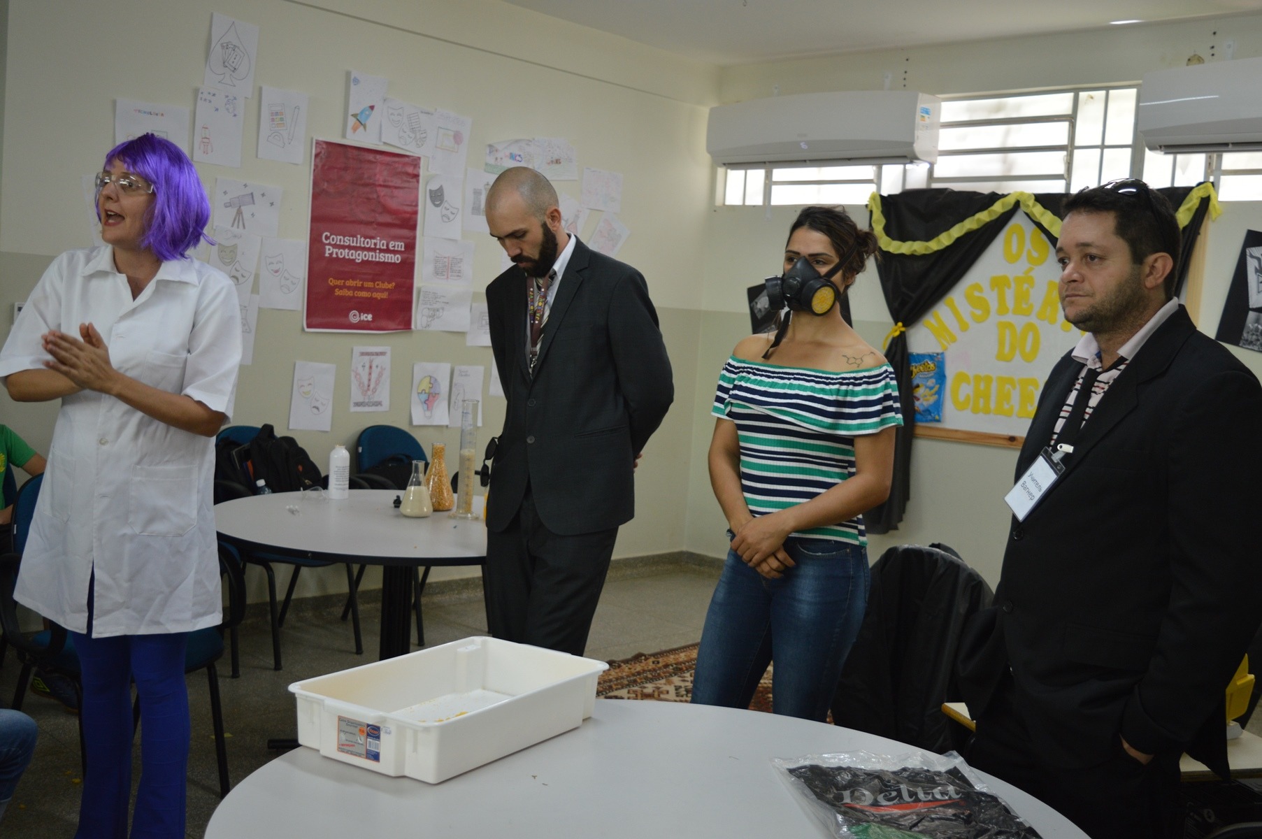 Escola Vespasiano Martins, em Amambai, realizou 1º Feirão de Eletivas Os Mistérios de um Cheetos é de responsabilidade dos professores Lucineide, Geovane, Vanessa E Wagner / Foto: Moreira Produções