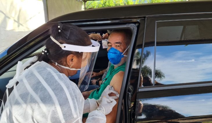 MS ultrapassa um milhão de pessoas vacinadas contra Covid-19 com primeira dose Mato Grosso do Sul está entre os estados brasileiros com melhor desempenho na vacinação / Foto: Divulgação
