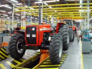 Vendas de máquinas agrícolas sobem 6,2% em 2012 Vendas de máquinas agrícolas sobem 6,2% em 2012