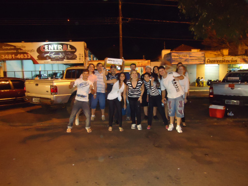 Blitz realizada pelos sócios da AABB para divulgação da festa Preto e Branco. Na Praça Cel. Valêncio de Brum.