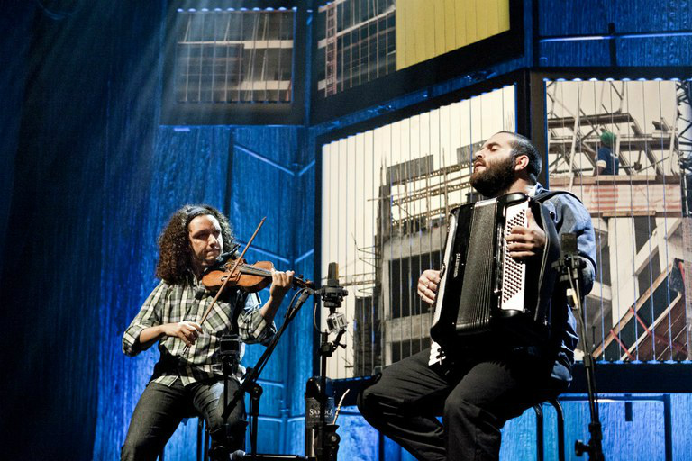O violino suingado de Herz encontra a sanfona apimentada de Samuca