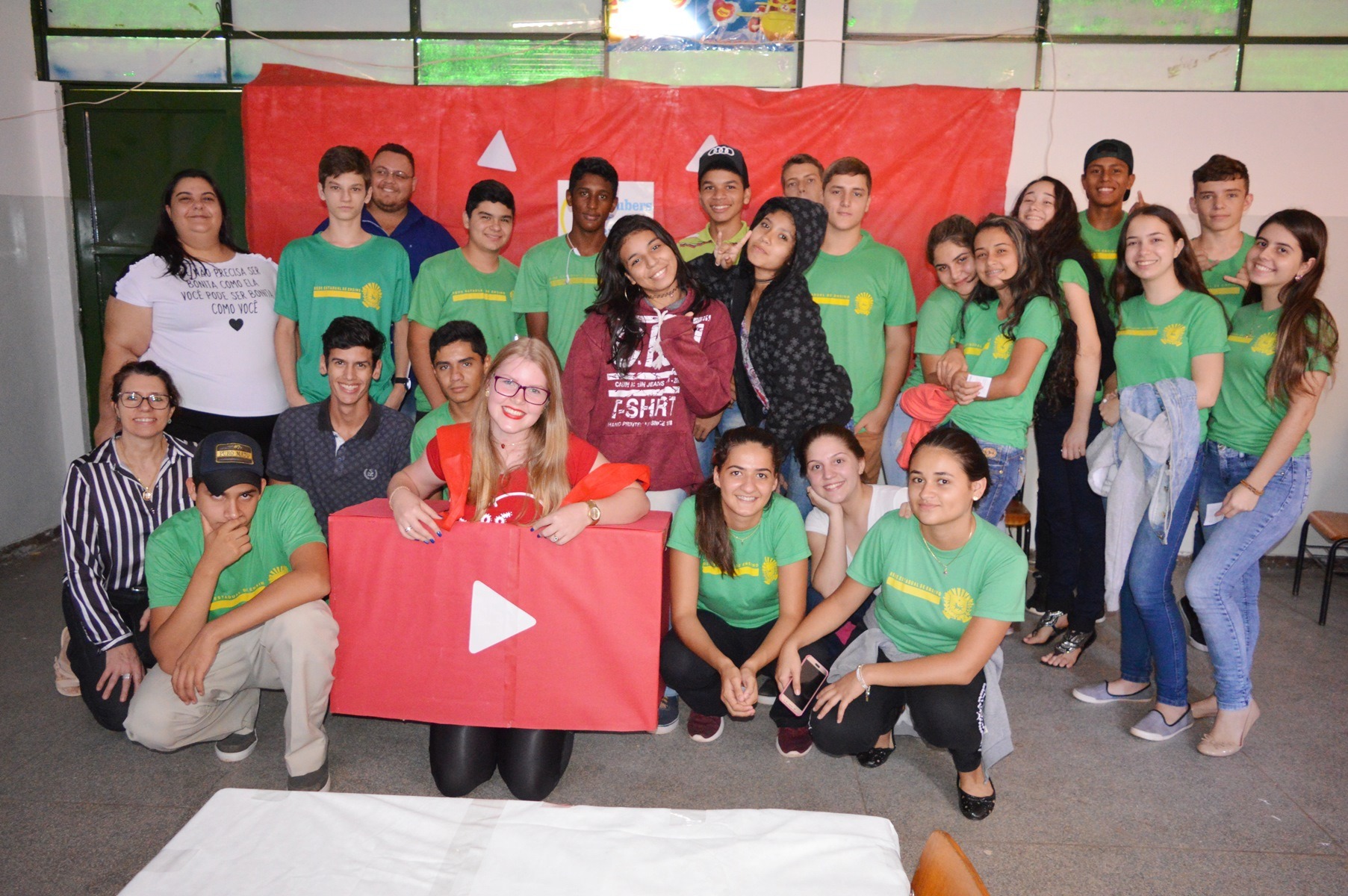 Escola Vespasiano Martins, em Amambai, realizou 1º Feirão de Eletivas Youtubers do Enem é desenvolvida pelos professores Marinês Artuzi, Priscila Baena, Jackson Jara E Karolain Korte / Foto: Moreira Produções