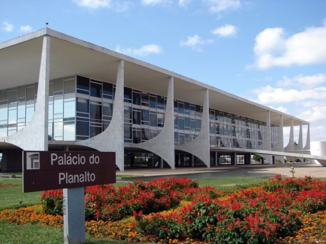Governo desbloqueia R$ 12,8 bilhões do Orçamento Vista do Palácio do Planalto