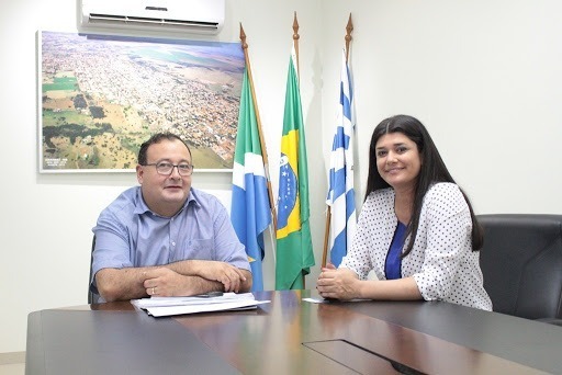 Prefeito conquista investimentos com a deputada Rose Modesto E/D - Dr, Bandeira e a deputada Rose Modesto / Foto: Decom/Divulgação