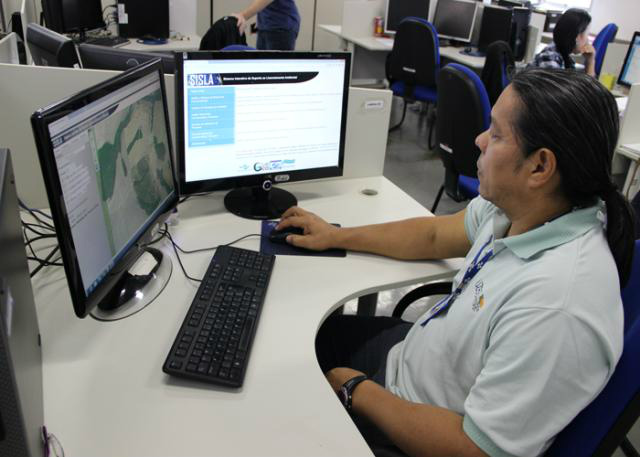 Software vai auxiliar estados em análises de licenciamento