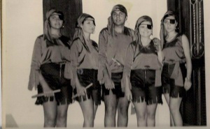 Primeira folia à noite de Mariam foi com primo e amigas, aos 17 anos, em 1966./ Foto Divulgação