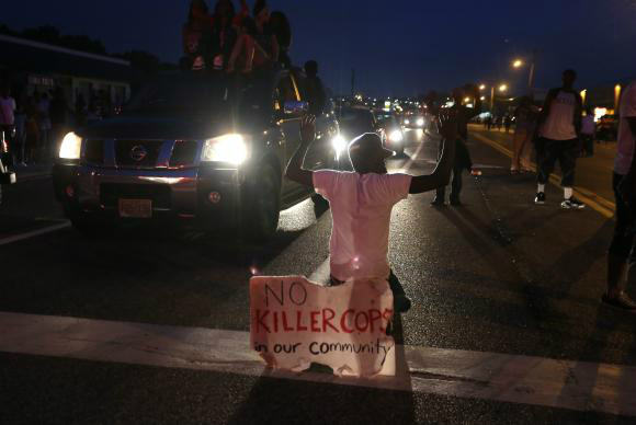 Governador mobiliza Guarda Nacional para conter protestos em Ferguson