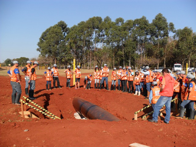 Defesa Civil capacita agentes voluntários para atuar em situações de emergência Defesa Civil capacita agentes voluntários para atuar em situações de emergência