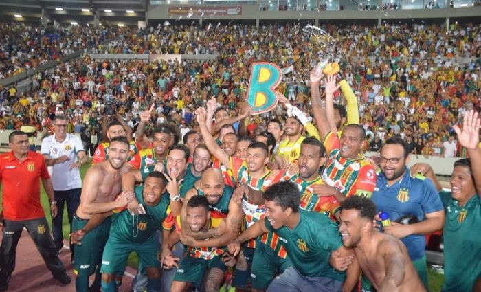 Três clubes garantem vaga na Série B de 2018 Três clubes garantem vaga na Série B de 2018