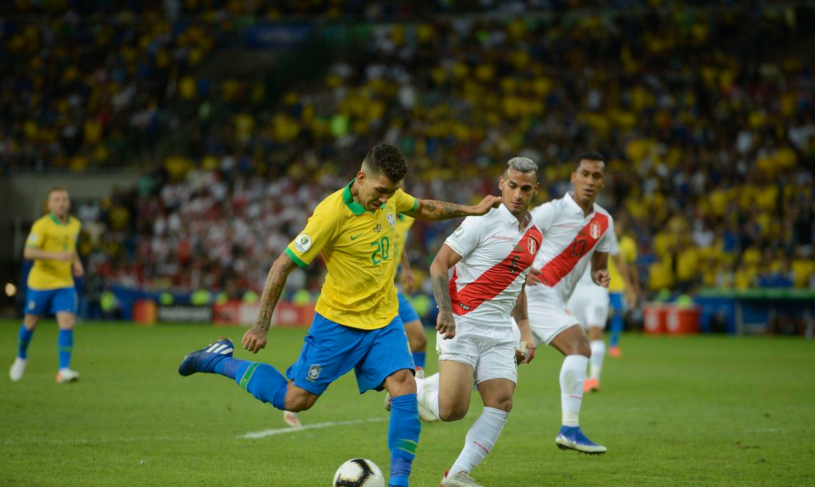 Copa América: Brasil enfrenta seleção peruana no Nilton Santos Foto: Agência Brasil