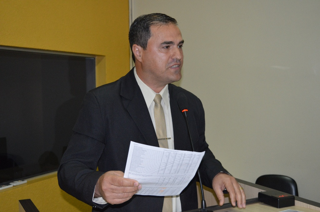 Estacionamento para Idosos em Amambai poderá ter nova regulamentação Vereador de Amambai, Geverson Vicentim (PDT) / Foto: Moreira Produções