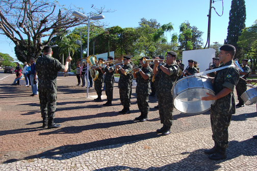 17º RC Mec abre inscrição para seleção de novos músicos Banda do 17º RC Mec abre concurso para novos músicos. Foto: Moreira Produções.