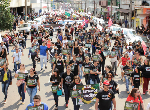 A manifestação reuniu profissionais da Educação de todo o EstadoFoto: Assessoria Fetems