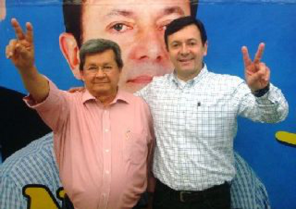 Onevan de Matos é candidato à prefeitura de Naviraí Onevan e Bruno, candidatos à prefeitura de Naviraí.