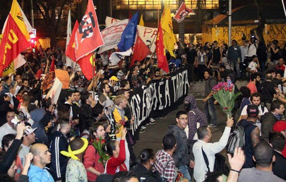 Chefe da PM tucana tenta politizar protestos Chefe da PM tucana tenta politizar protestos