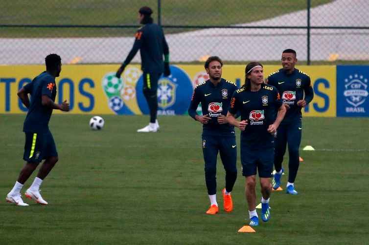 Treino em campo da seleção brasileira de futebol para a Copa do Mundo da Rússia 2018, na Granja Comary - Foto:  Fernando Frazão/Agência Brasil